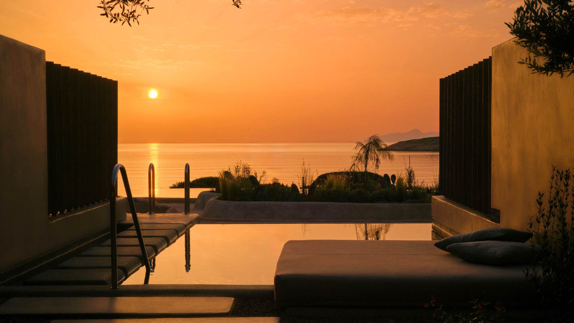 Infinity Lagoon Suite with Private Pool_Sunrise